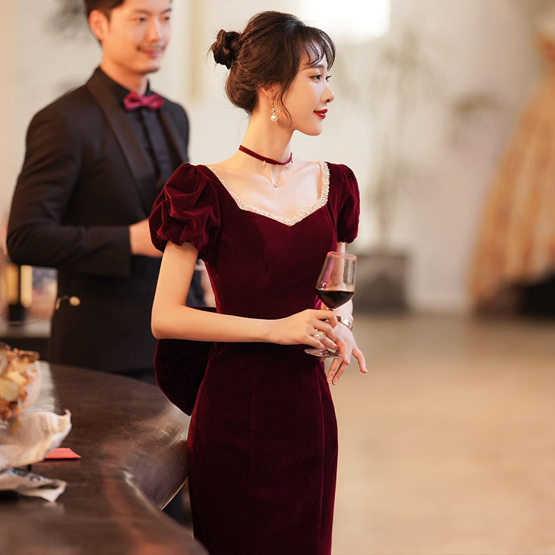 Mermaid Wine Red Toast Dress Evening Gown for Women, Slim Fit and Elegant, 2026 Spring New Style, Long Velvet Gown for Banquets
