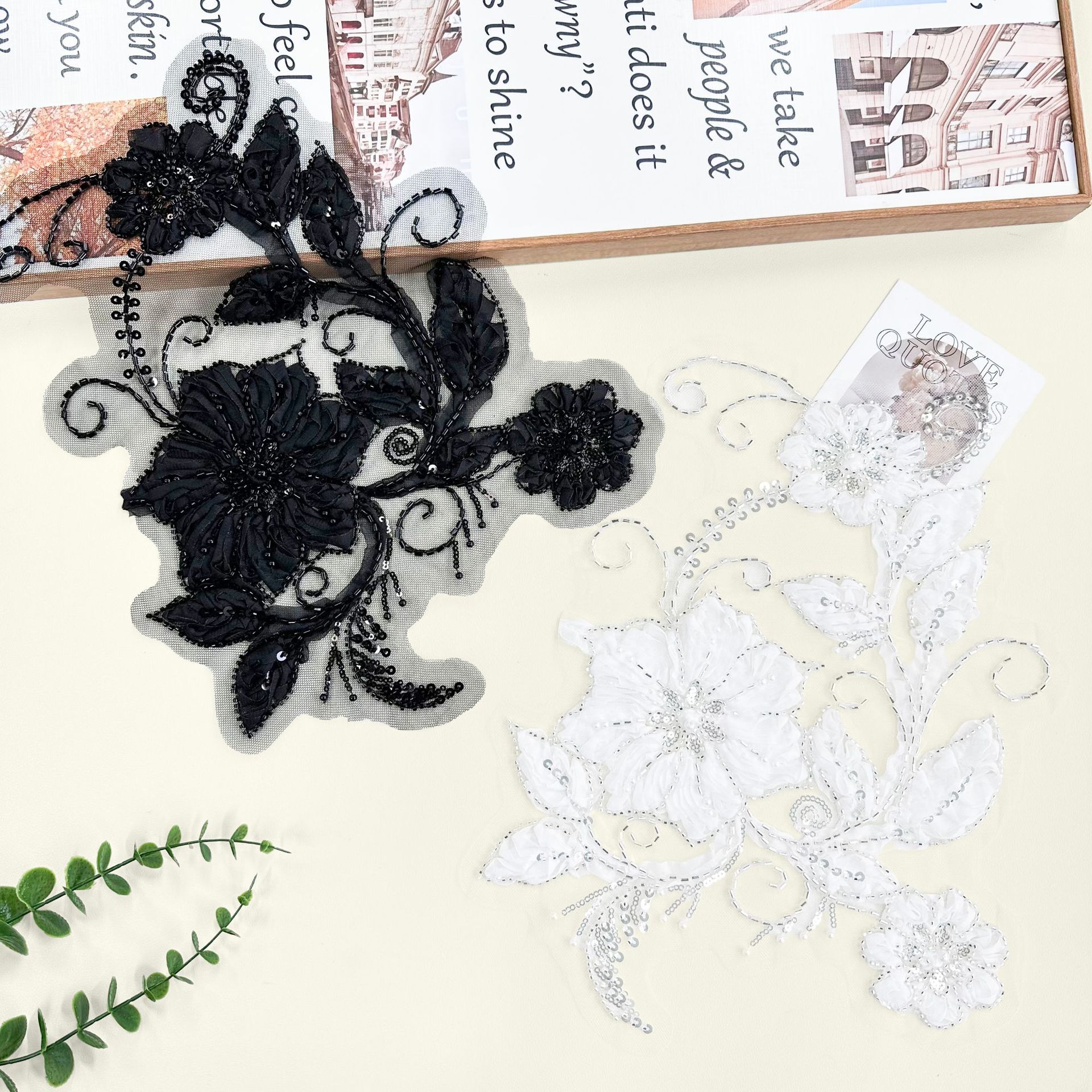 Nuevo blanco y negro esquinilla bordado tridimensional tela de malla fijación floral accesorios accesorios de vestido vestido