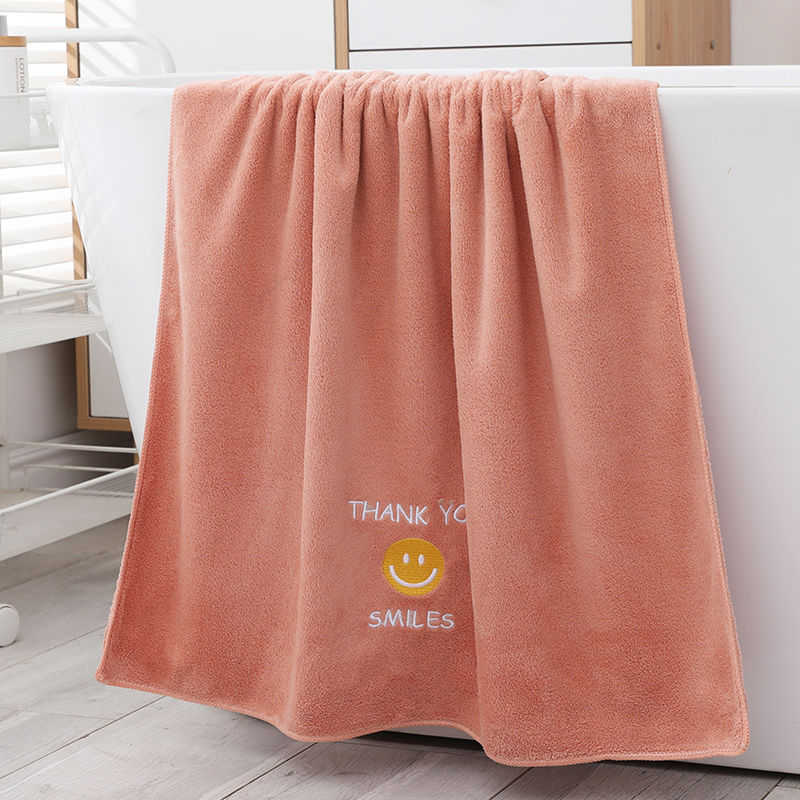 SMILES pink-bath towel