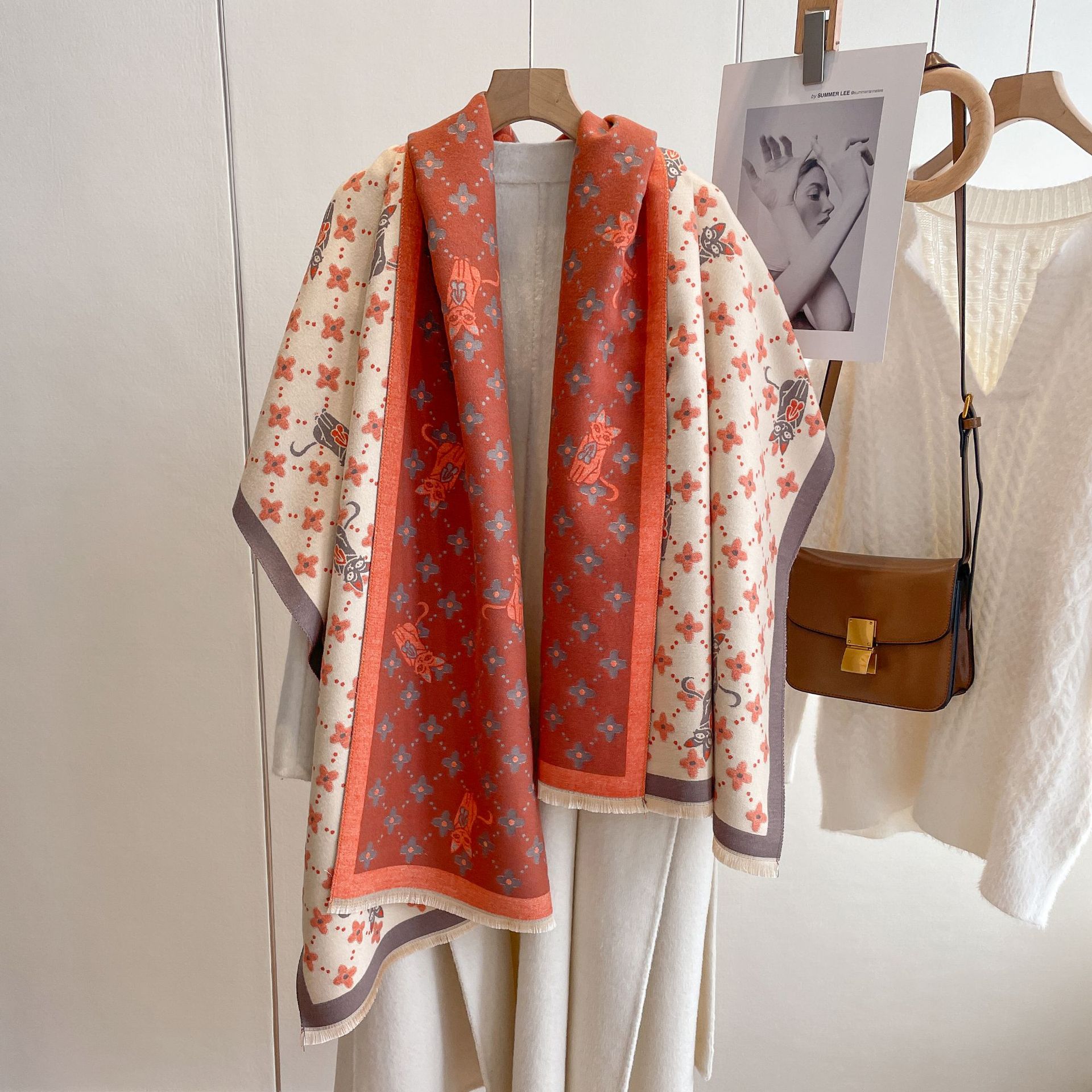 Comercio exterior europeo y americano otoño e invierno nuevo cálido engrosado alargado chal bufanda gato pequeña flor bufanda de Cachemira para mujeres