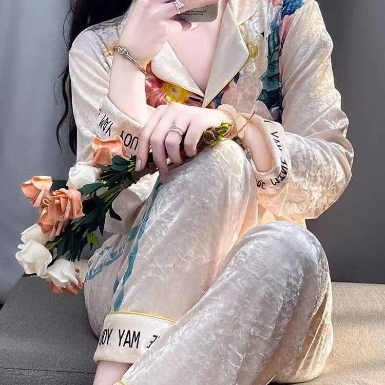 생방송 인기 가을 겨울 골드 다이아몬드 벨벳 잠옷 여성 가디건 모란 꽃 하이 엔드 골드 벨벳 따뜻한 홈웨어 세트