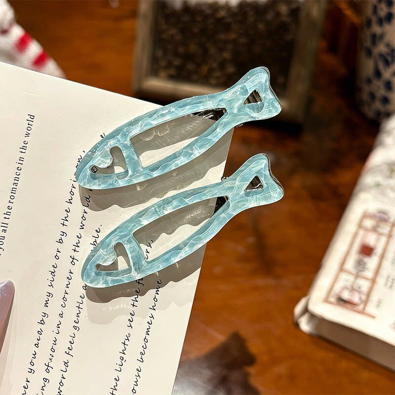 Cute Ice-Clear Blue Fish Hair Clip for Women 2026 New Style Side Clip for Bangs and Hair Fragments Korean Style Hair Accessory Cute Ice-Clear Blue Fish Hair Clip for Women 2026 New Style Side Clip for Bangs and Hair Fragments Korean Style Hair Accessory
