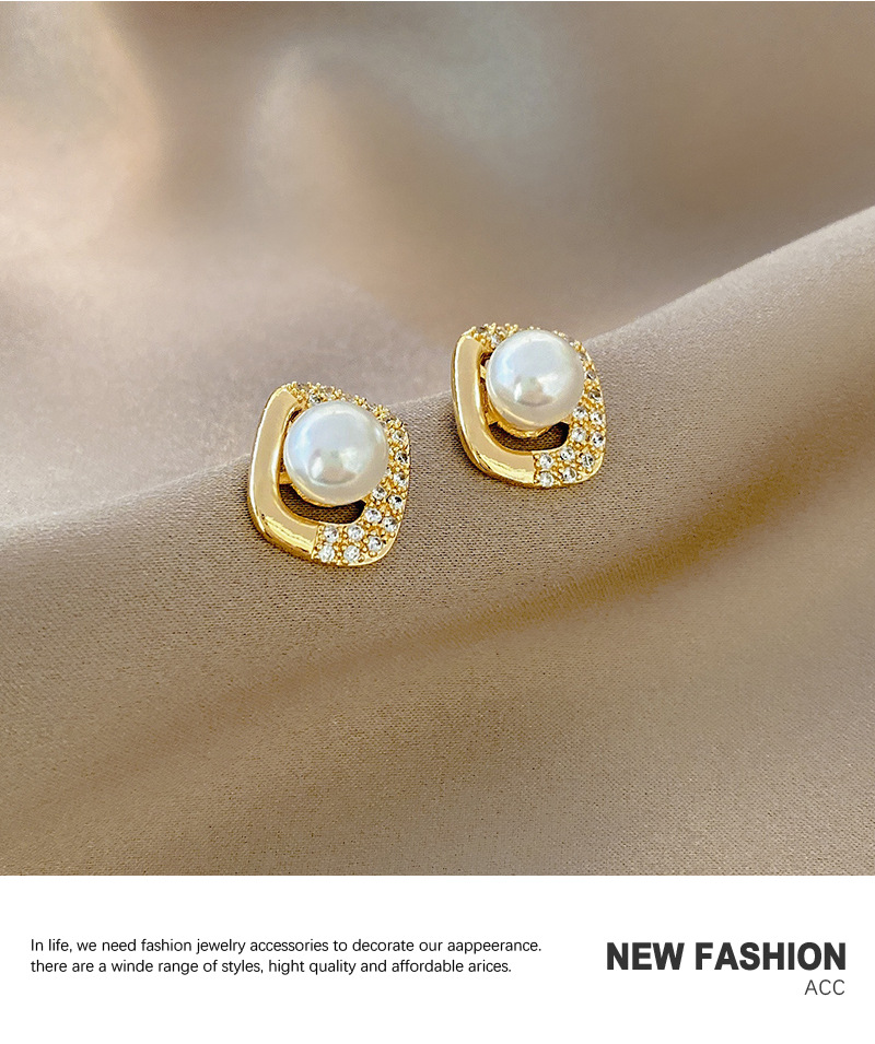 Südkorea Dongda Mode Geometrische Ohrringe Mit Mikro-intarsien Zirkon Perlen Ohrringe Weibliche Persönlichkeit Design Ohrschmuck display picture 9