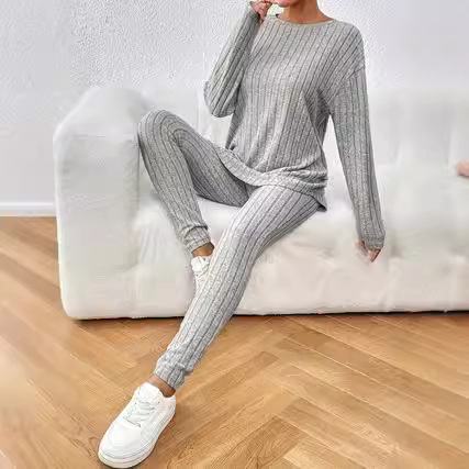Cross-border Europe and the United States 2024 Autumn and Winter Casual High Collar Knitted Long-sleeved suit Women's Foreign Trade Sweater Loose Pants Two-piece Set