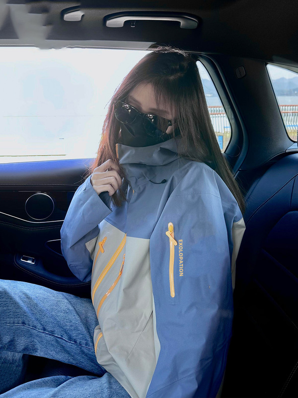 啄木鸟冲锋衣女款2025新款春秋户外防风超好看三合一登山运动外套|undefined