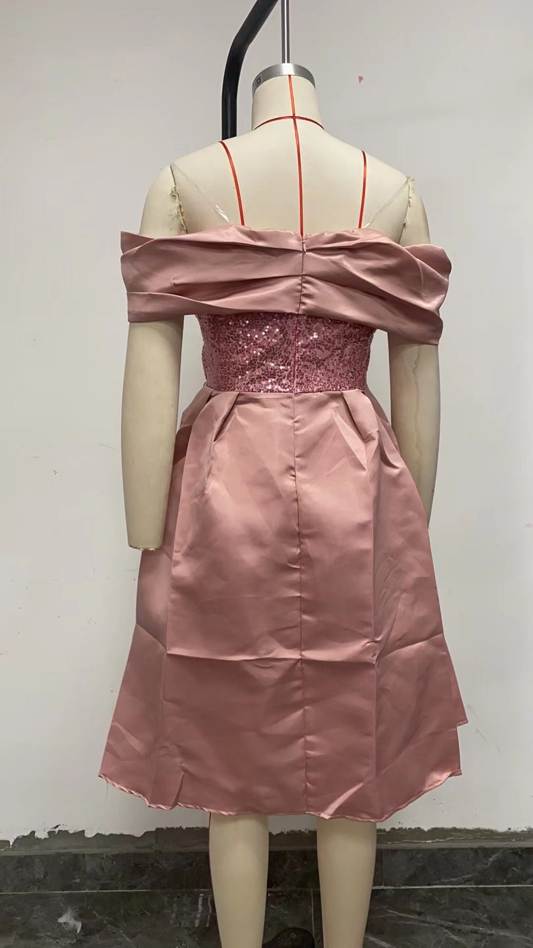 Sequins, Backless Design Romantic Style Wholesale Romantic Sequins Backless Solid Color Wedding Boat Neck Sleeveless Party Dress