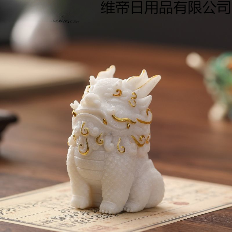砂岩の幸運の貔貅の小さな装飾品、オフィスのワークステーションのストレス解消アーティファクト、中国のコーヒーテーブルの装飾品|undefined