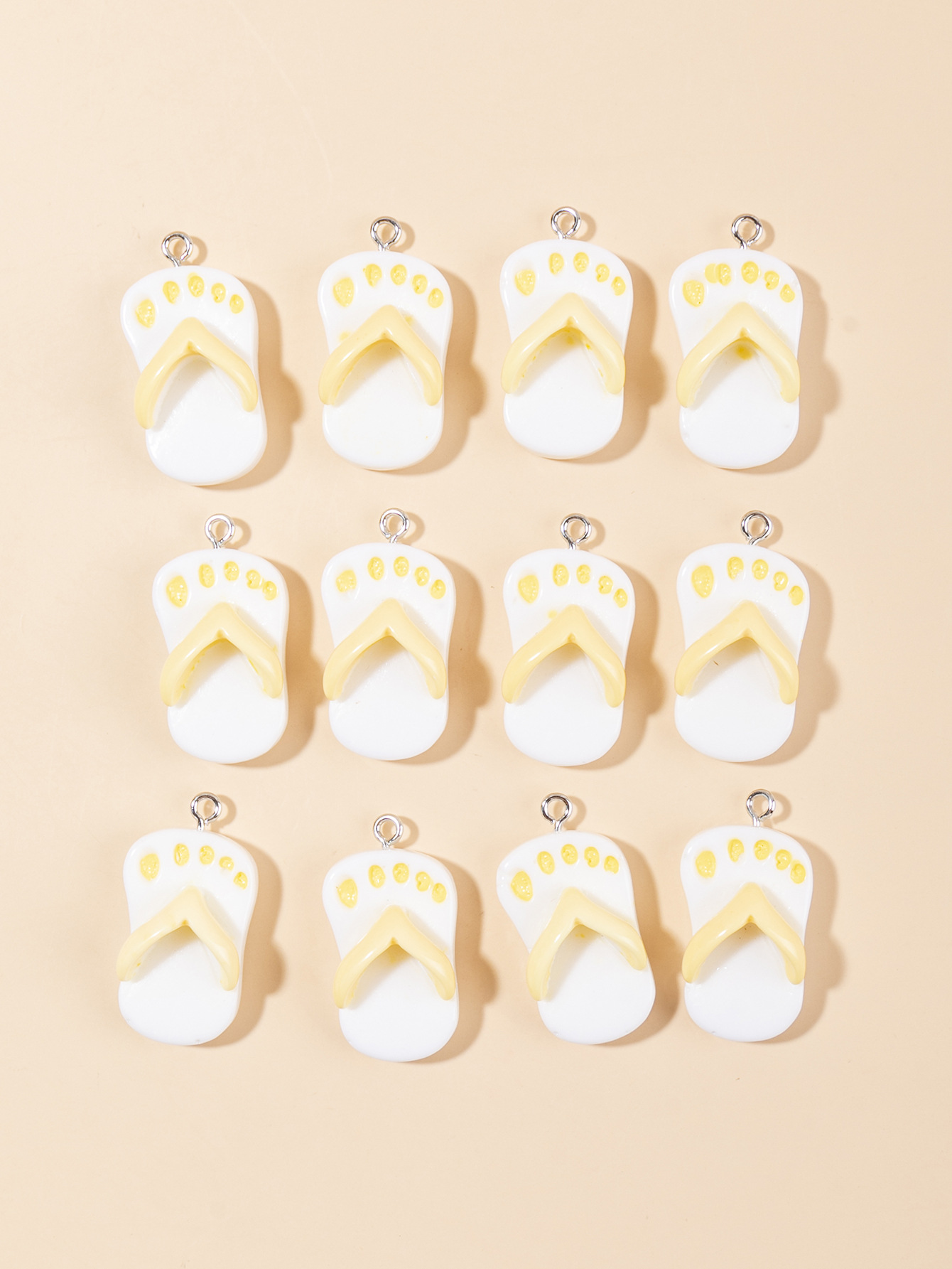 12 Pieces Simple Style Slippers Resin Enamel Pendant Jewelry Accessories display picture 7