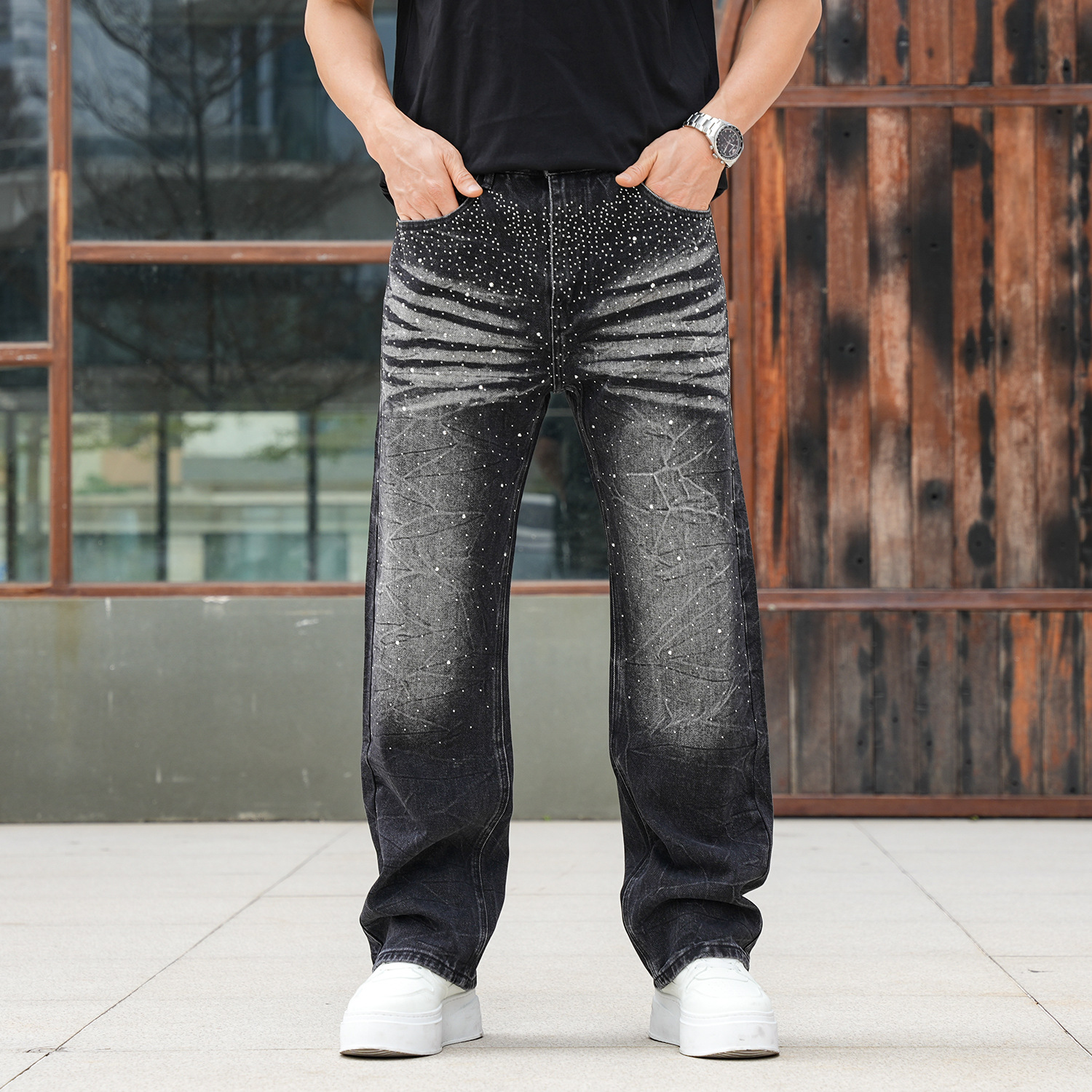 Jeans slim dritti neri effetto consumato da uomo con dettagli in strass - Pantaloni in denim di cotone stile hip hop streetwear per abbigliamento casual_voghion.com