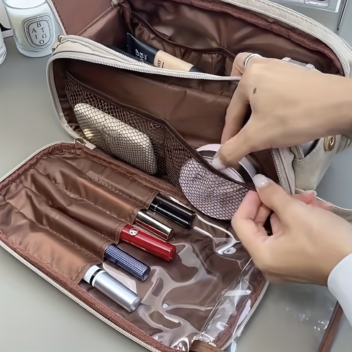 Bolsa de Cosméticos Multifuncional 2025 para Mujer, Gran Capacidad, Portátil para Viajes, Bolsa de Almacenamiento de Alta Gama para Brochas de Maquillaje y Artículos de Tocador