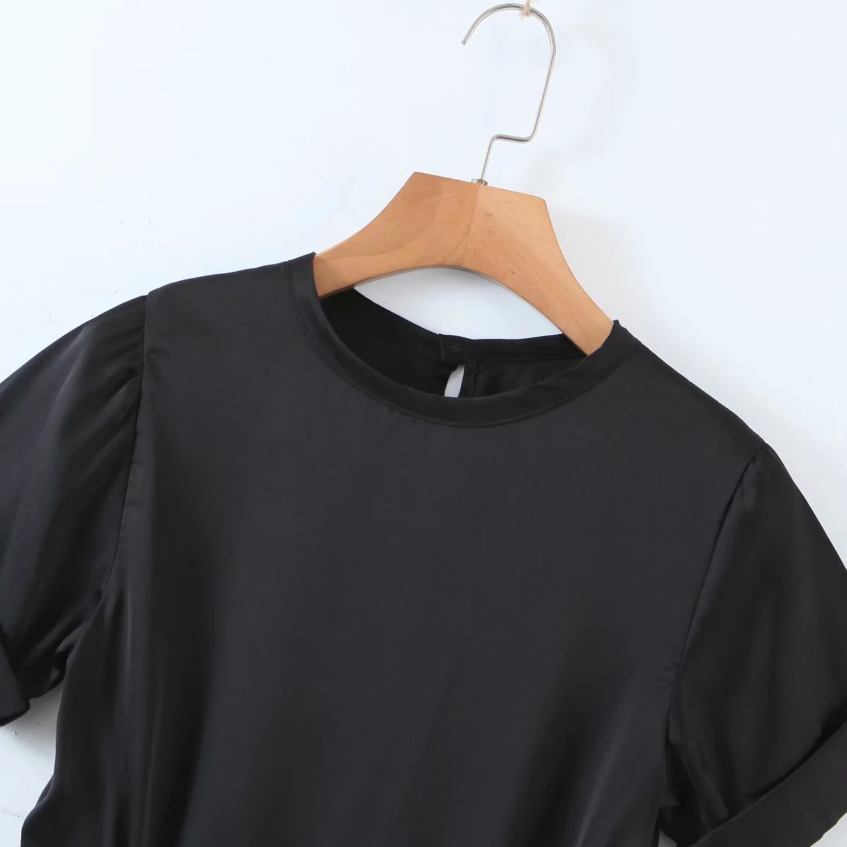 Sexy Backless Short-Sleeved T-Shirt NSAC39401