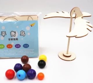 自制DIY平衡鹰重力鸟 科技小制作手工发明拼装科学实验器材料益智