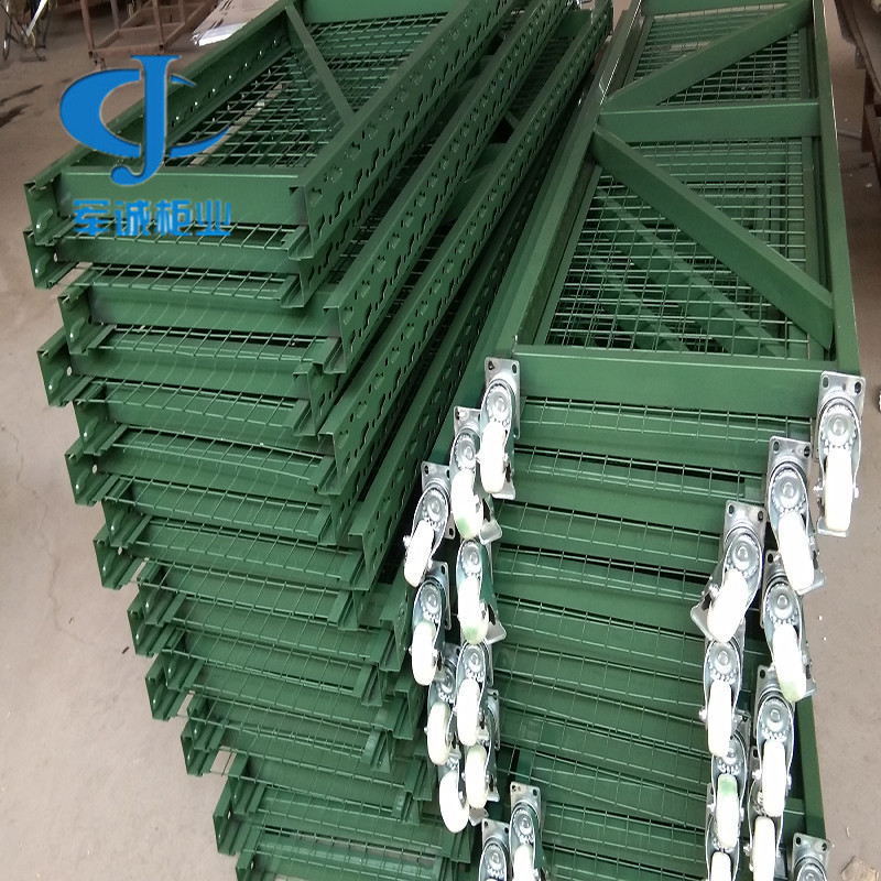 河北军诚 仓库重型货架 批发带护网带万向轮战备钢制器材架