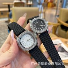 ���Q���_�ҷ����W�^��ϵ��ʯӢ�ֱ�����Ů������z����������l