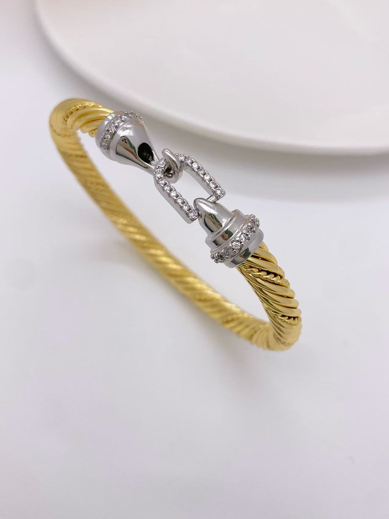 Wholesale Jewelry Simple Style Geometric Copper Zircon 18K Gold Plated Inlay Bracelets Necklace display picture 9