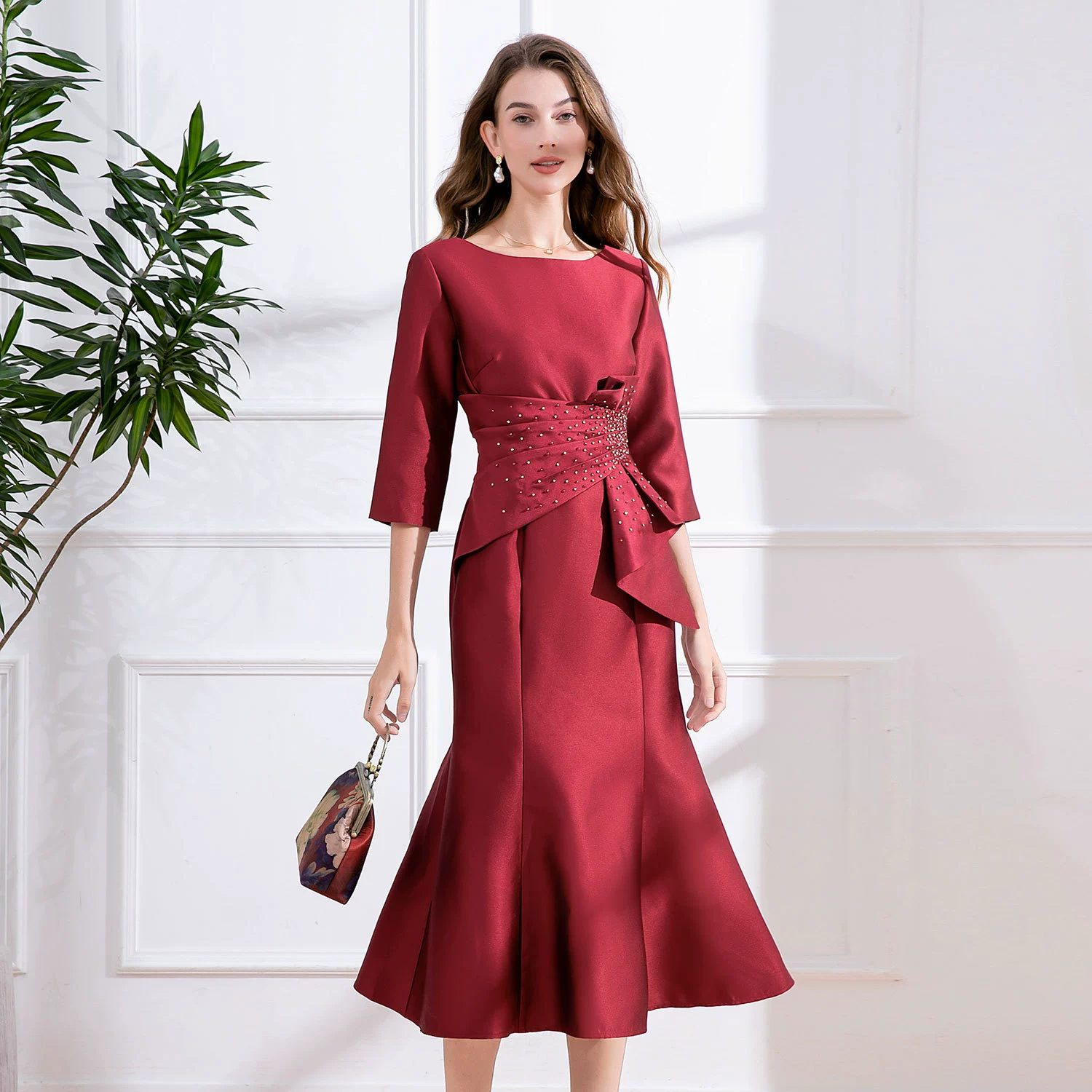 Креативное женское платье для мам, осень 2024, элегантное, с бисером, средней длины, для женщин среднего возраста, франшиза