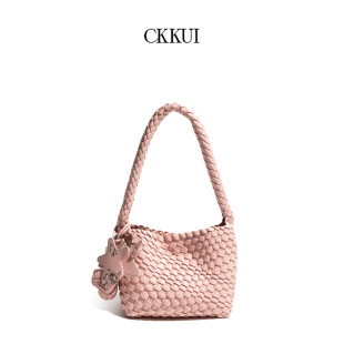 CKKUI��Ͱ�������2025�곬���ɫ�μ����С�������L���ذ�Ů��