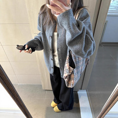 灰色针织开衫女秋季宽松慵懒风休闲百搭高级感外搭毛衣外套上衣冬