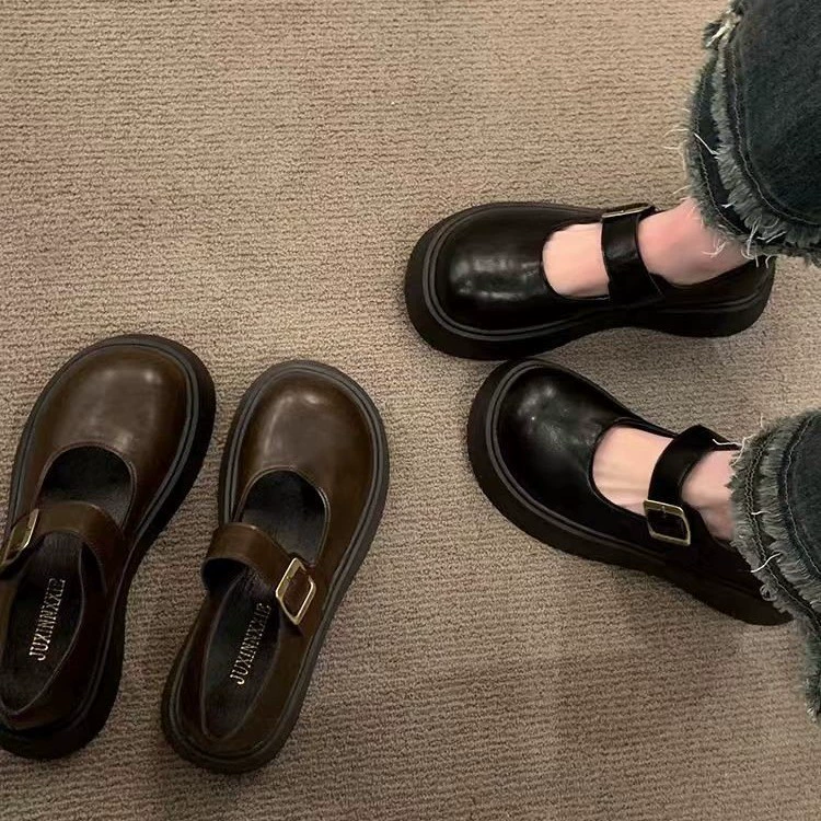 Маленькие кожаные туфли в стиле Мэри Джейн Академия Женские 2025 новые весенние и летние туфли на толстой подошве детей одиночные туфли Французский Lefu одиночные туфли