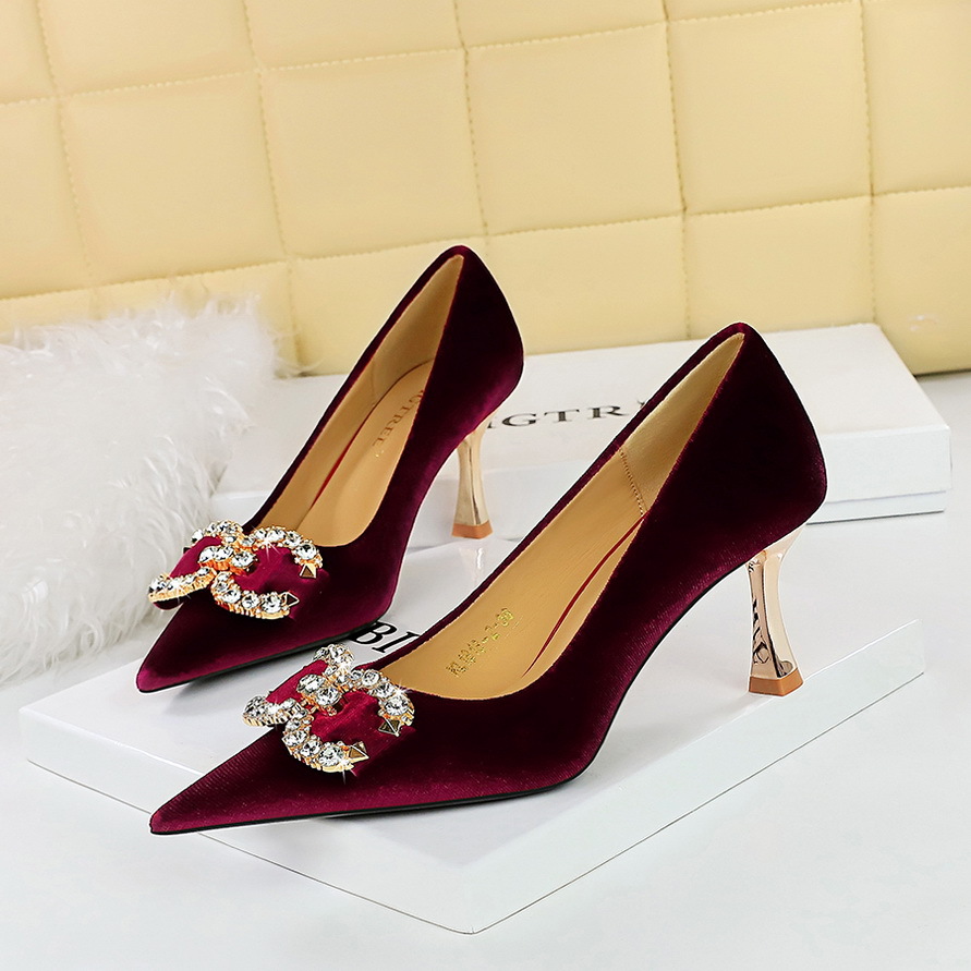 1818-K77 Banquet Heels Women's High Heel Shallow Mouth Pointed Toe West Schi Velvet Surface Rhinestone Buckle Bowknot_vogvips.com