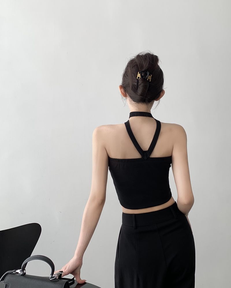 Cropped Tank Top 2
