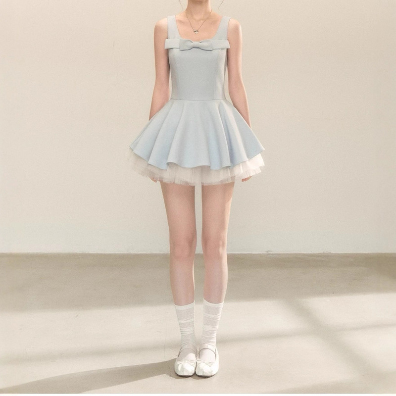 Summer Suspender Dress with Waist-Cinching Design, Slimming Effect, High-End Feel, Mesh Patchwork, Puffy Skirt, Elegant Dress for Women