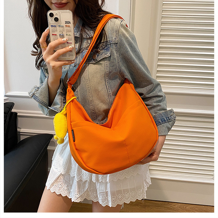 Simple solid-color canvas bag 2024 new style Japanese large-capacity single-shoulder dumpling bag, versatile for school and commuting crossbody bag undefined