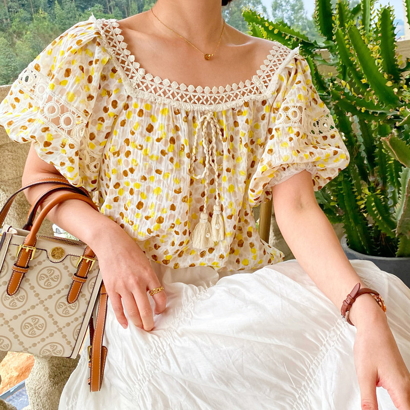 Summer new holiday style South Korea women's square collar sweet chiffon shirt artistic retro floral chiffon top for women