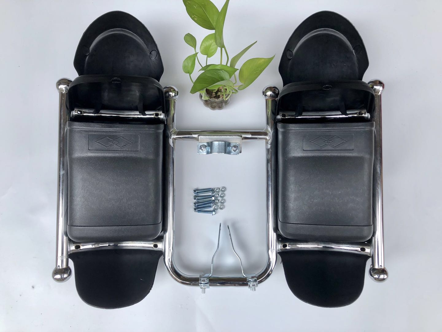 Motorcycle Bumper Frame with Lid Storage Box Jockey Car 125 Men's Motorcycle Modified Thickened Front Bars