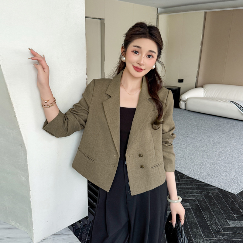 Short Suit Jacket Women's High-end Temperament Socialite 2025 Spring New Style Small Man Atmospheric Design Sense Top