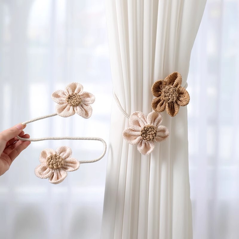 日本の花のカーテンはリビングのカーテンを縛って寝室の蚊帳を縛ります。|undefined