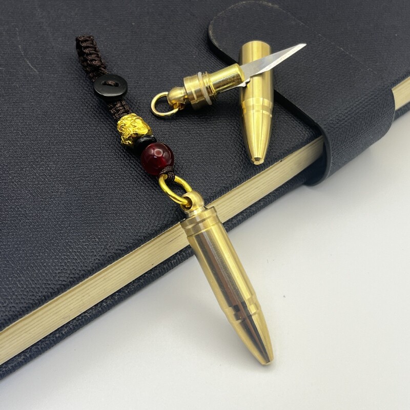 0.1 billion yuan coin key chain birthday gift for boyfriend, girl friend, best friend, sand sculpture spoof strange gift
