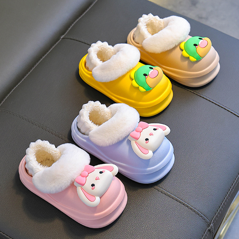 2024 nuevos zapatos de tacones de invierno para niños, niños y niñas, bolsas cálidas y tacones de terciopelo impermeables, zapatos de algodón para niños