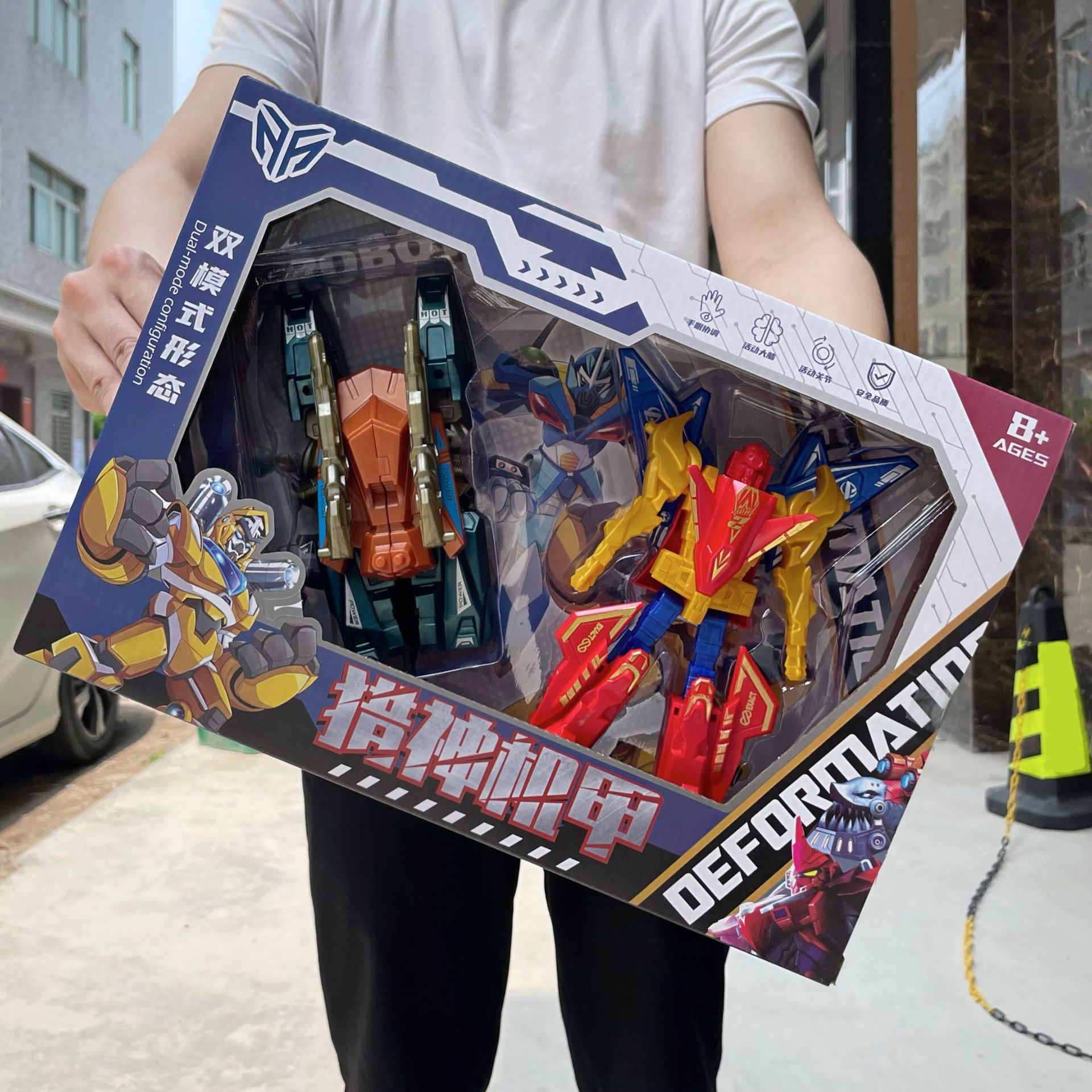 Modelo de robot de deformación de juguete de doble forma patrón tiburón King Kong combinación institución de entrenamiento regalo al por mayor