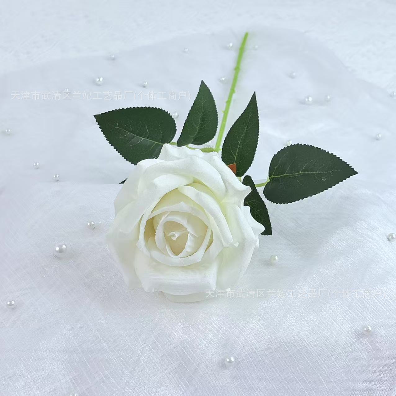 Simulación de tela de terciopelo pequeña crema rosa flor artificial única flor de boda hogar decoración del auditorio ramo de flores accesorios de fotografía