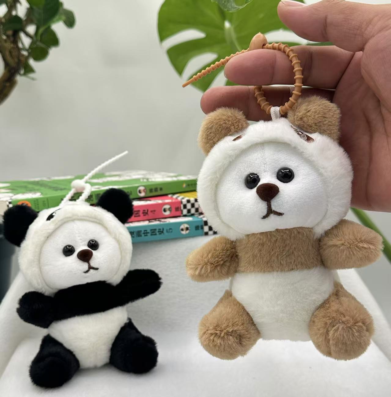 Una variedad de disfraces Lina Bear Keychain Teddy Bear bolsos colgantes Teddy Bear juguetes al por mayor