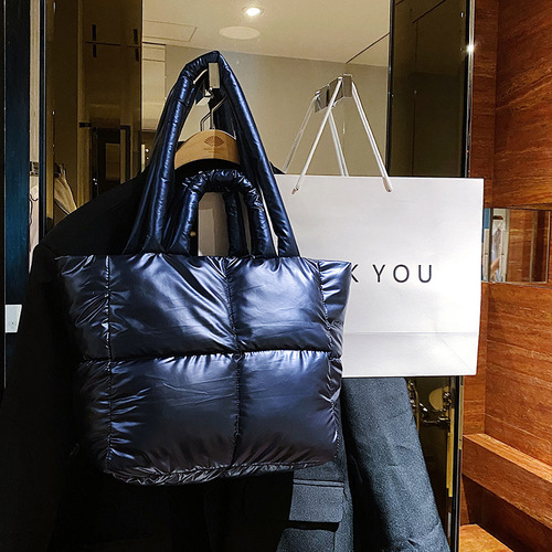  new Korean style simple contrasting color portable cotton clothing bag niche personality glossy western style large capacity shoulder bag