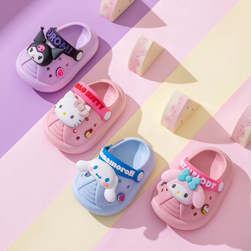 Authentic Authorized Sanrio Kidsren's Clogs Cartoon Sandals Indoor and Outdoor Toe Non-Slip Baby Beach Slippers