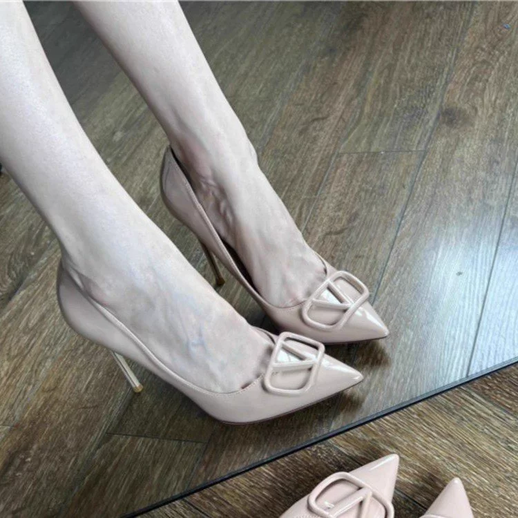 Женские туфли на высоком каблуке телесного цвета, новинка 2024 года, элегантные однослойные осенние туфли из французской лакированной кожи с глубоким вырезом и острым V-образным носком на шпильке