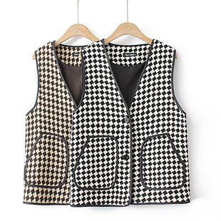 Plus size vest Plaid women's clothing 2022 autumn new slimming 200kg retro British style vest fat MM2214