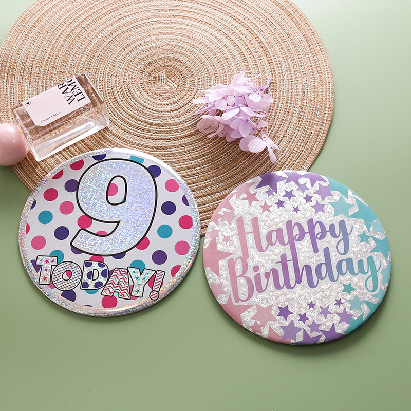 跨境批发生日礼品徽章批发创意个性纪念章制定镭射膜吧唧徽章印刷