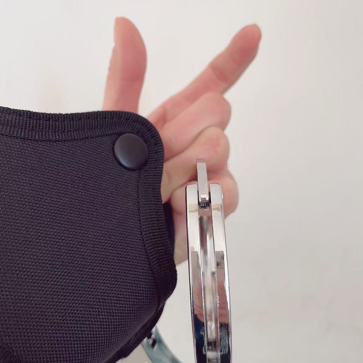 340gSM accesorios esposas metálicas adultas pulgar hebilla de dedos cadenas de tobillas una generación transfronteriza