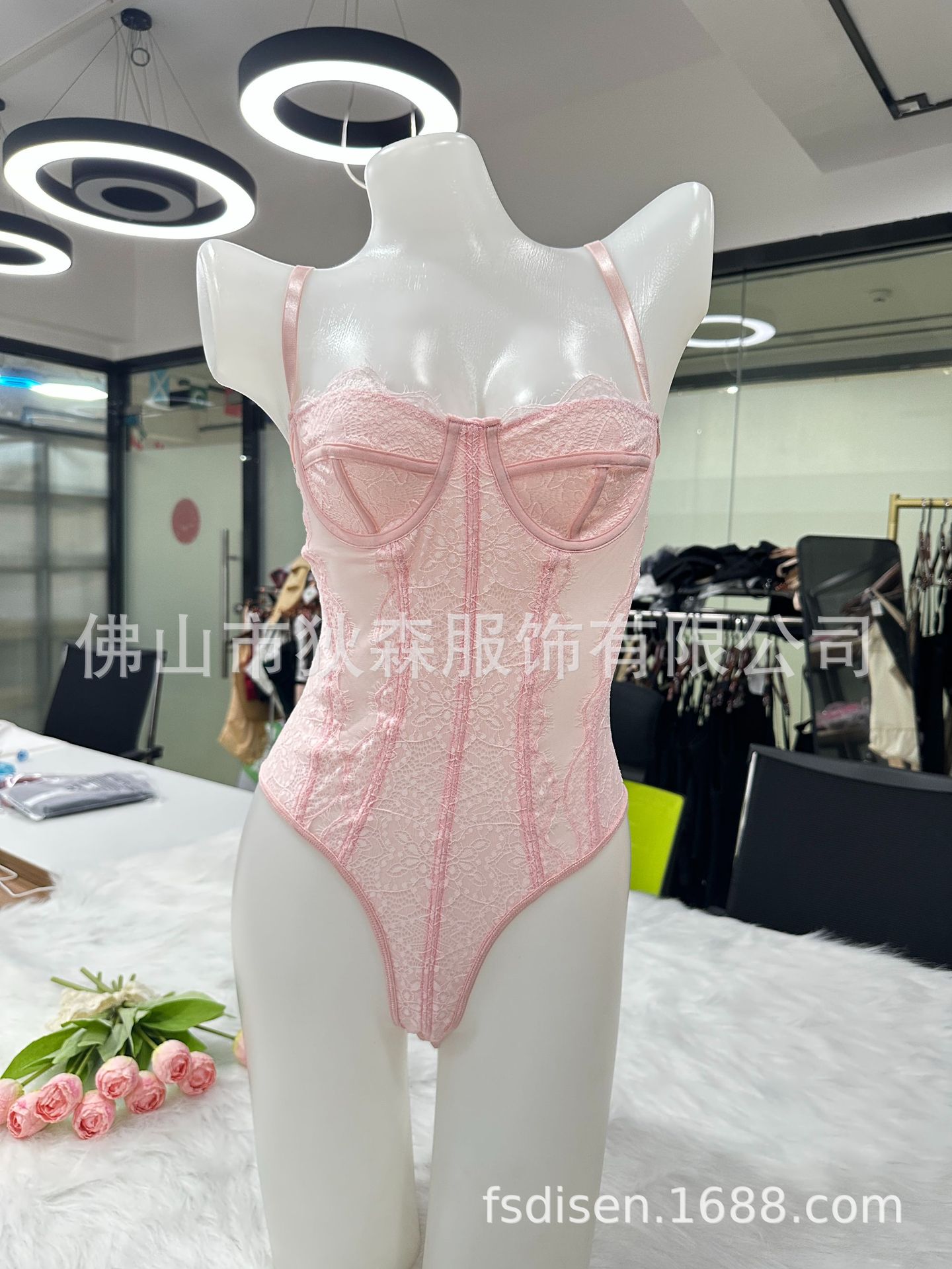 Body Moldeador de Encaje Transparente con Aros de Nailon Calado