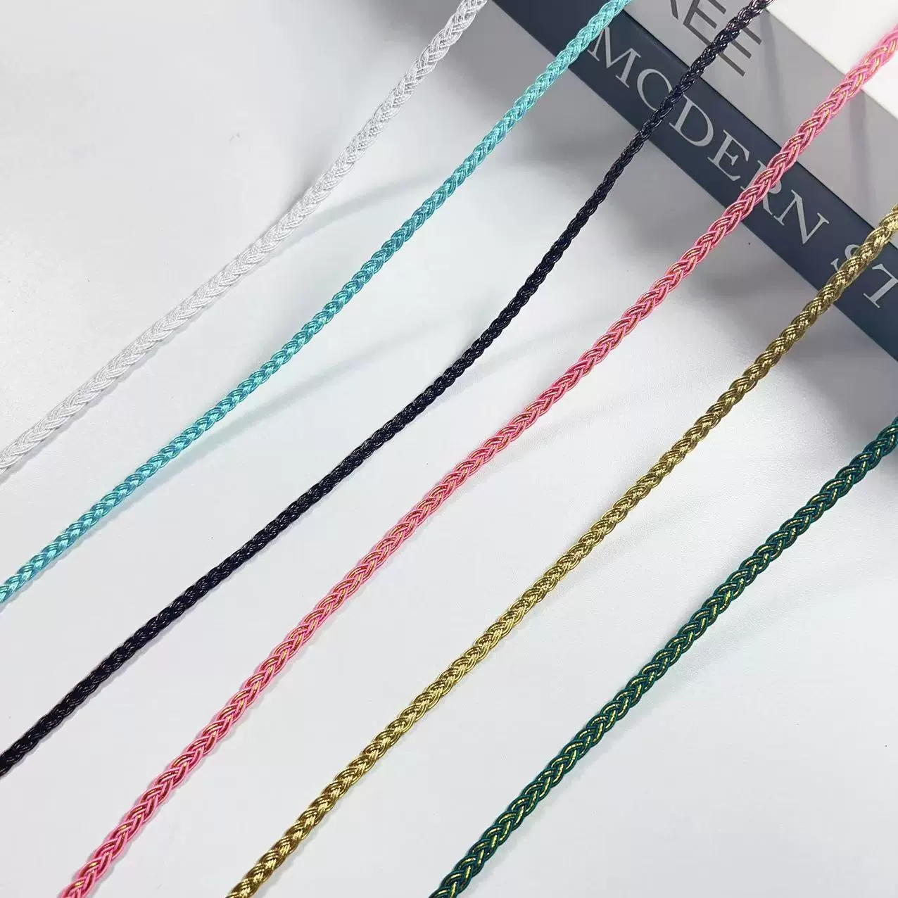 厂家全金骨线三股编辫子花边 麻花辫子花边 小香风织带装饰花边