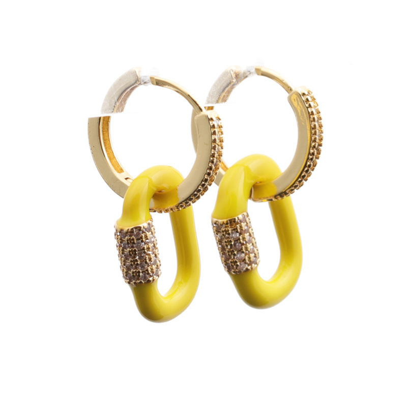 Nueva frontera europea y americana cobre chapado en oro pendientes geométricos del perno prisionero diseño de las mujeres sentido nicho perla mariposa pendientes