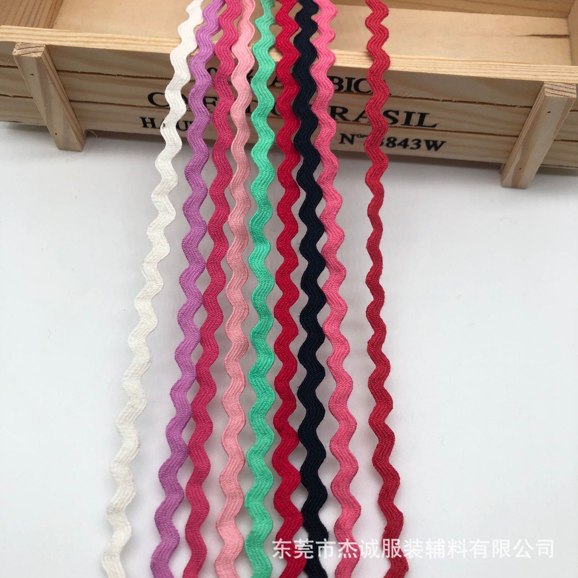 Ventas directas de fábrica 5MM-10MM color teñido algodón puro curvado correa de cuerda curva en forma de S correa curva onda