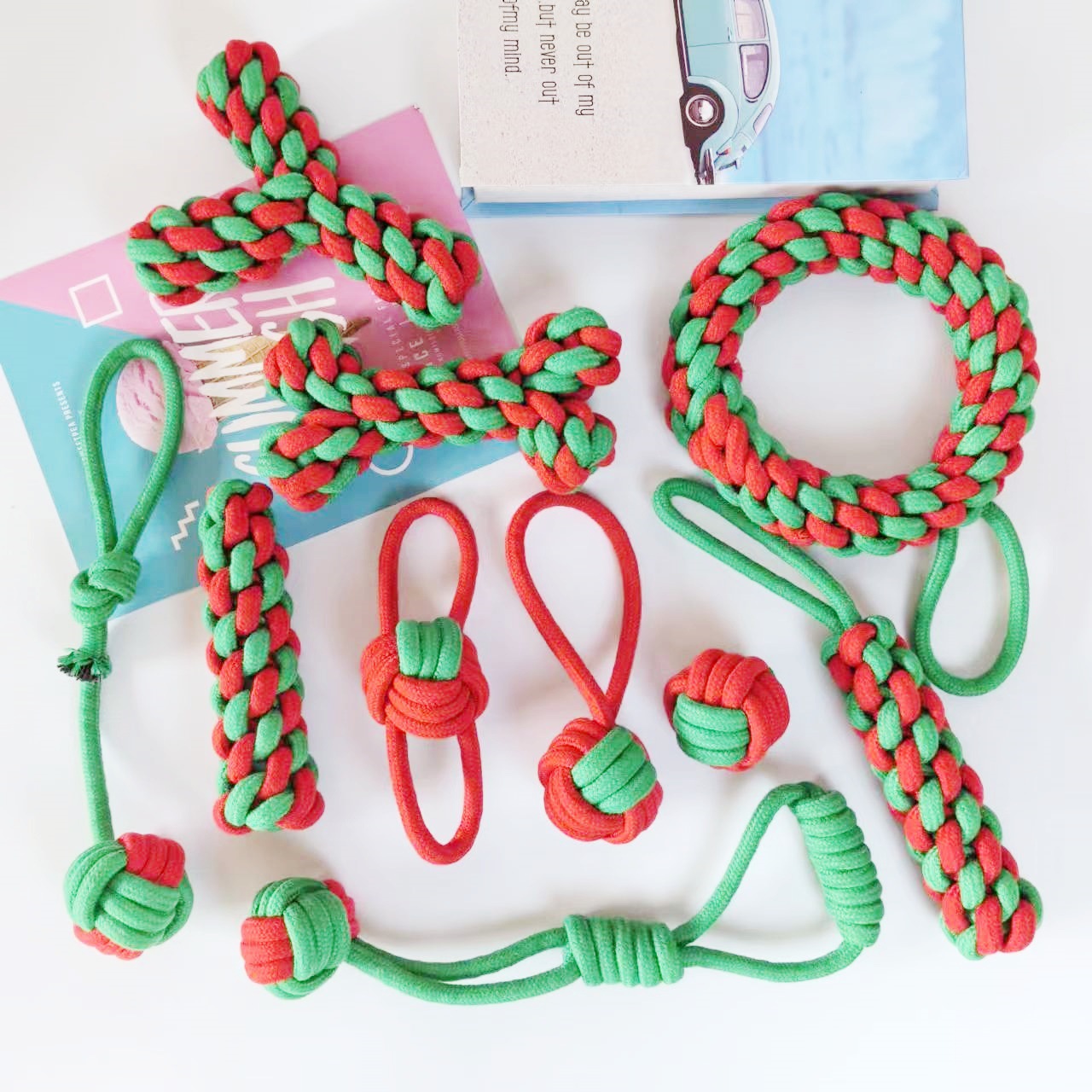 Juguetes para perros de gran venta transfronterizos, juego de juguetes de cuerda de algodón navideños para mascotas, juguete para la dentición, alivio del aburrimiento, juguete navideño con nudos resistentes a las mordidas.