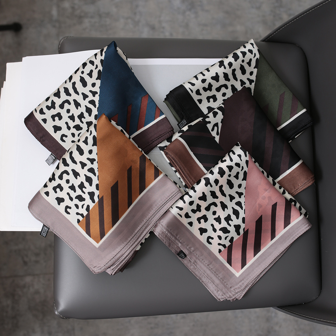 Square Scarf Women Leopard Print Seasonal Accessory Stylish_voghion.com