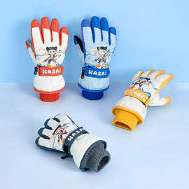 儿童冬季加绒加厚滑雪手套卡通哪吒保暖防风防水五指户外玩雪手套