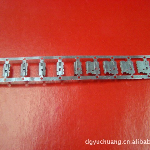 供应五金冲压，拉伸件，弹片，散热片，各种金属材料冲压件